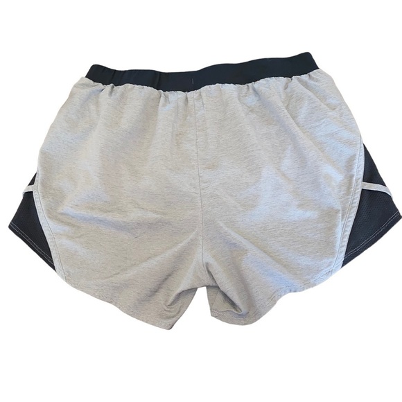 Women’s Under Armour Heatgear Loose Fit Running Shorts Gray Size Small - Picture 2 of 5